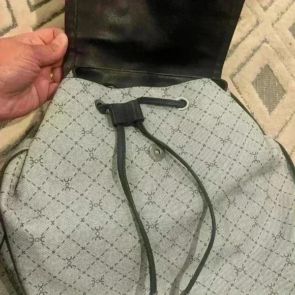 Carpisa Backpack - Picture 6 of 11